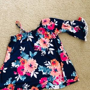 Cute summer one shoulder shirt